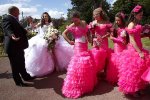 bad-bridesmaid-style-ugly-bridal-party-photos-wedding-fun-8.full.jpg